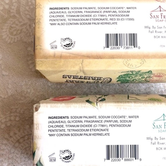 Brand New Set of 2 Triple-Milled Scented Bath Soap Christmas Cranberry Mistletoe - Picture 6 of 11